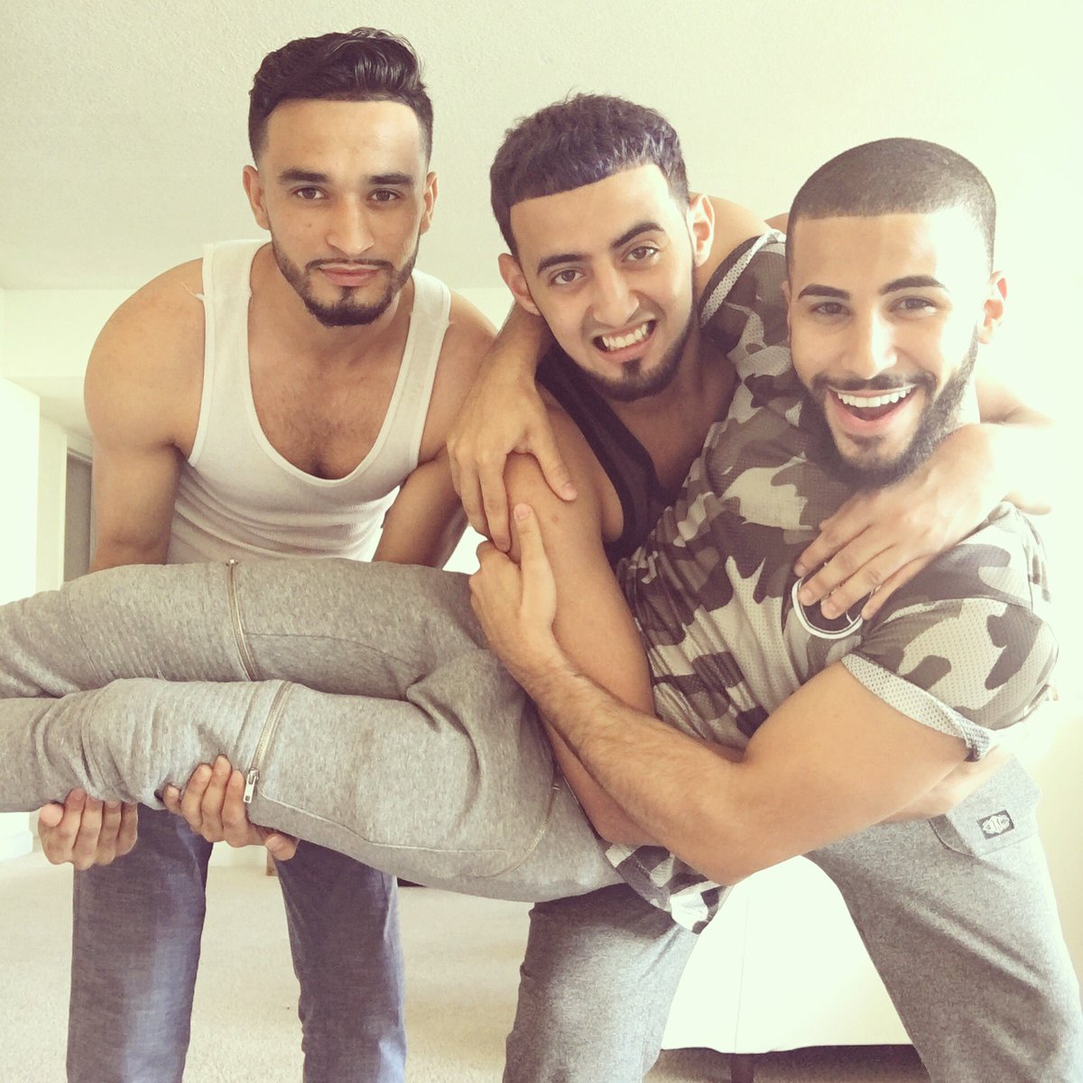 omgAdamSaleh tweet picture