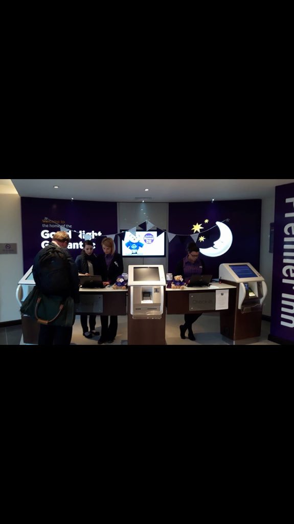 Rocking PMP Bristol CC Lewins Mead #725 #westisbest <a href="/LauraEvans81/">Laura EvansWrobleski</a> <a href="/SDEBDD/">simon ewins</a> <a href="/smmottram/">Sam Mottram</a> <a href="/AllumJacqui/">Jacqui Allum</a> <a href="/placemadebyyou/">A Place Made By You</a>