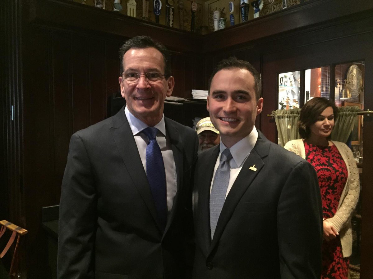 MFentonSpfld's tweet photo. @DanMalloyCT  in #spfld Thanks @StudentPrinceMA for hosting. https://t.co/3n2CLeFFIA https://t.co/hm11PQTz8d