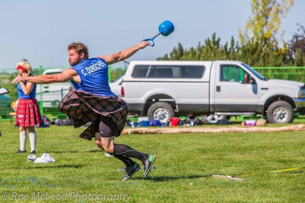 RODHESPORT's tweet photo. #throwsthursday in honor of Highland Games Athletes @RODHESPORT Curtis Durocher rockin' the kilt! #rodhesport #elite https://t.co/KseZl2PC7Z
