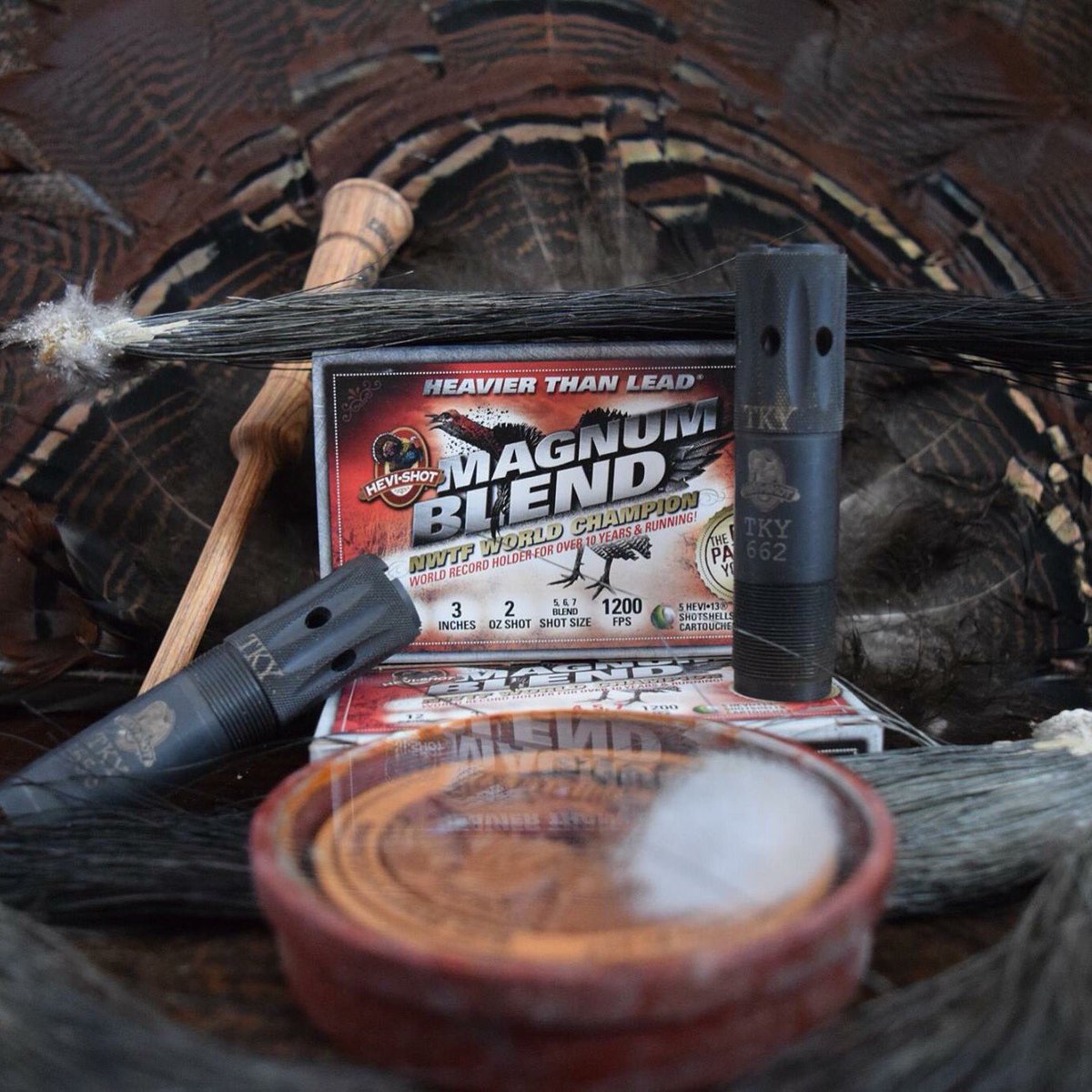 DCWATERFOWL's tweet photo. Who is ready to start chasing Thunder 
? @hevishot https://t.co/4TBFT2pyfh