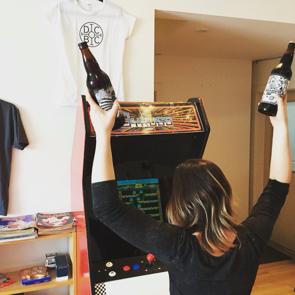 DoansCBC's tweet photo. It's Free Arcade today! We're maybe a little too excited... #BCBeer #Doans #yeastvan #beerfun #freearcade https://t.co/GefrGpQjX4