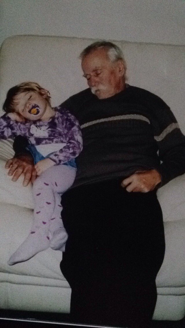 ellieoakins's tweet photo. Always been grandads girl😊❤️ https://t.co/tvTO9Pxbhy