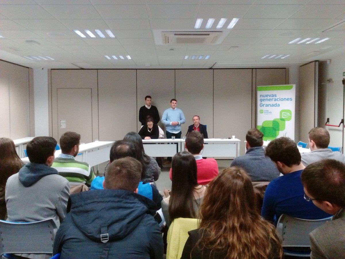 rafacaracuel's tweet photo. II Torneo de Debate @nnggGranada enhorabuena a organizadores y participantes @mariafrances @aleugra @JLBombardino https://t.co/cT3aKPQZCl