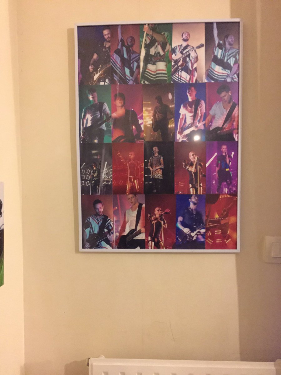 androlaura's tweet photo. Je m'ennuyais, j'ai fais un tableau avec mes photos 😳😏👋🏾 #fia2015 @tokiohotel https://t.co/ZxiRZBpGgZ