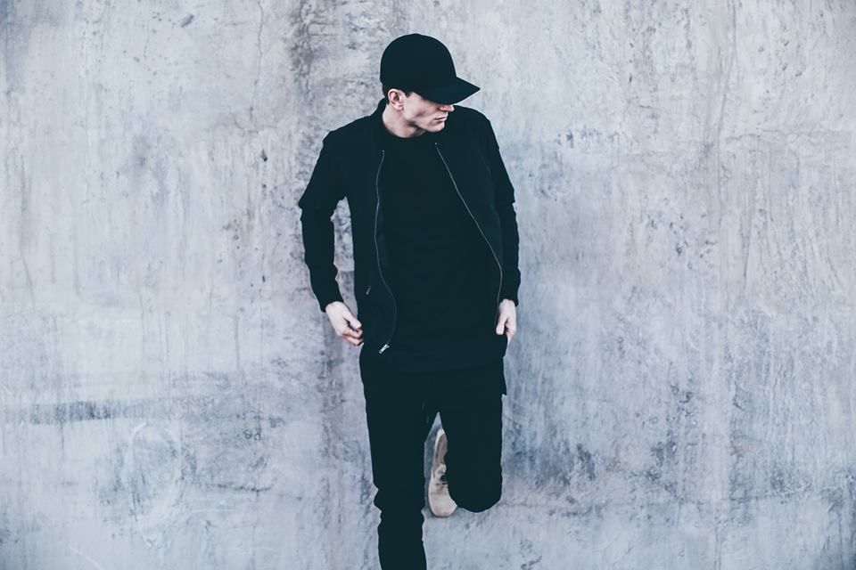 PerspectivesCA's tweet photo. The Midnight Bomber comes this Spring! 

Get free shipping today when you use the code "shippingonus" at checkout. https://t.co/BvtlcN8fmC