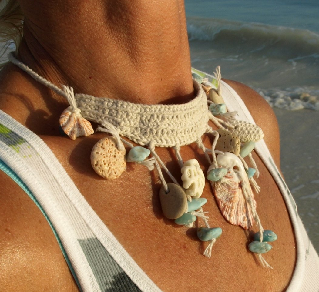Yu2Xiaogang's tweet photo. Caribbean larimar bib choker necklace, anklet, bracelet, Dominica… https://t.co/jk7uZjwcZy #etsymntt #SeaShellAnklet https://t.co/RqMLnX1l67
