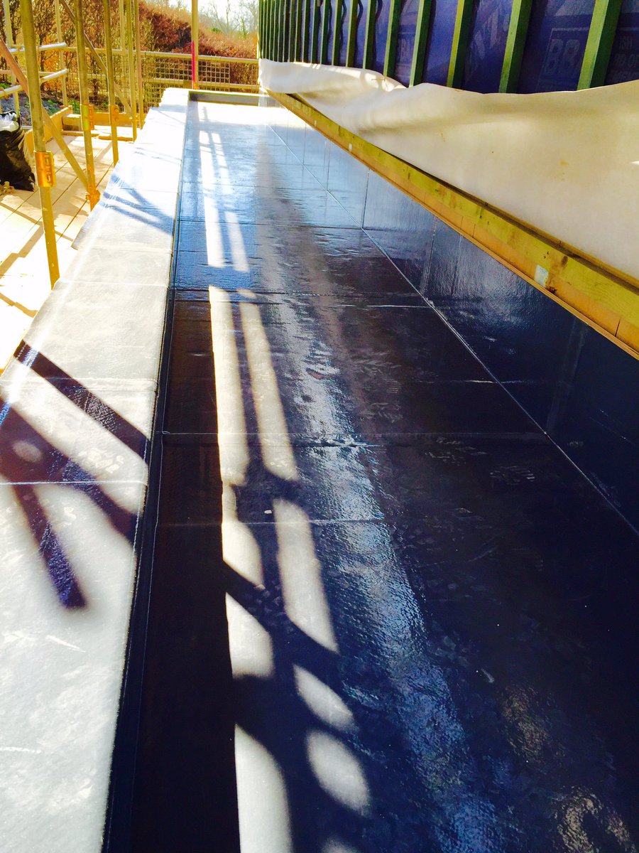 ICBMikeWilliams's tweet image. Perfect example of @icb_uk #alwitraVSK #selfadhered on a lovely sunny day in Bath #ICBWaterproofing+ #PooleSinglePly