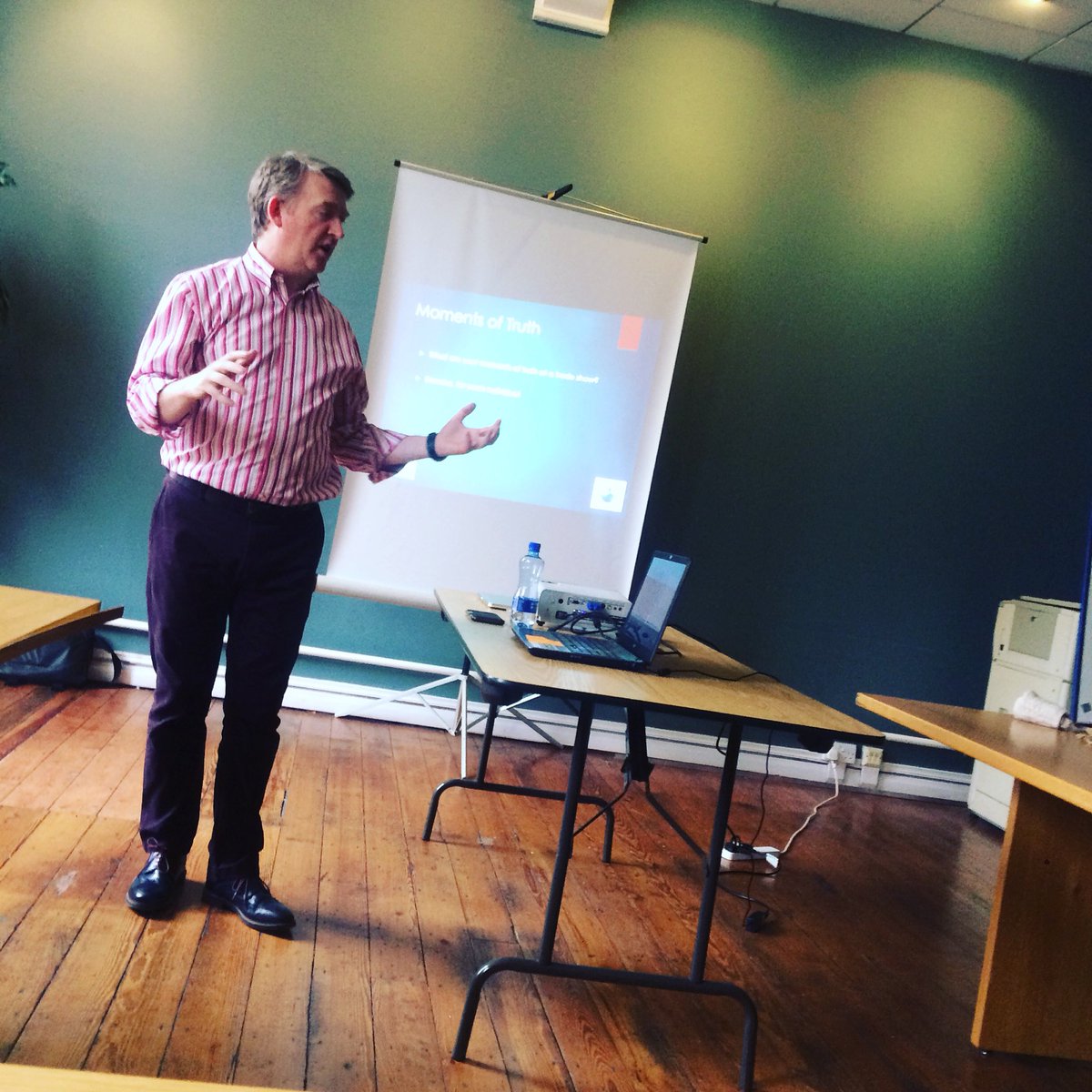 MottainaiTextil's tweet image. Thanks to the informative talk @RetailDes and @CraftNI Getting us in gear for #BCTF2016