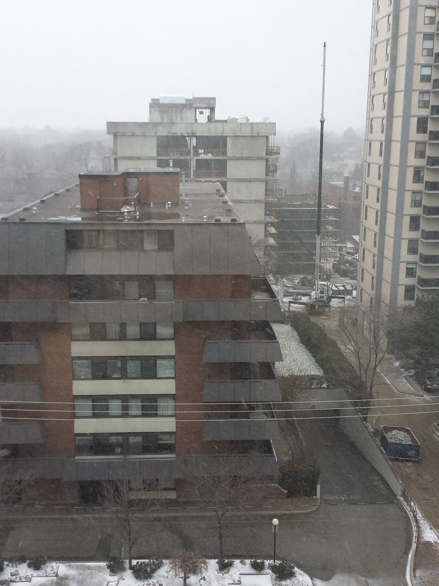 owlyas's tweet photo. #construction in #torontowinter https://t.co/KCKyDOkgjF