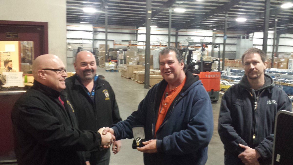 Yabuhebi118's tweet photo. Teamsters Local 118 congratulates Dave Alves for 30 years of dedicated service to C&amp;M Forwarding https://t.co/MIU69ahSqy