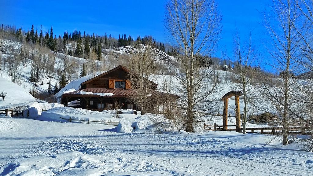 kidtravel's tweet photo. It's so easy to feel right at home at @VistaVerdeRanch. The staff and guests are extraordinary! #travel #WinterRanch https://t.co/935qofZcKM