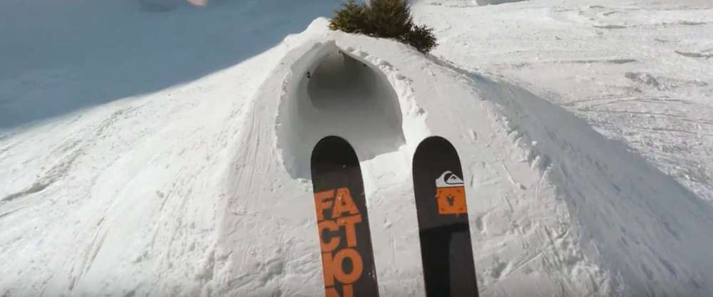 dutchcowboys's tweet photo. Skiër Candide Thovex in een spectaculaire en bizarre video. https://t.co/dOxyx3Yozk https://t.co/ehEsevyoMJ