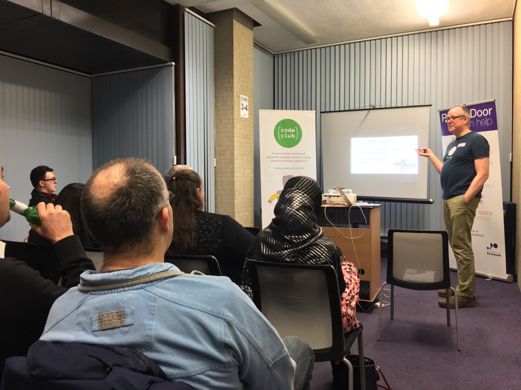 kidscodingKC's tweet image. An evening with the Portsmouth @CodeClub amazing work going on here. #inspirational