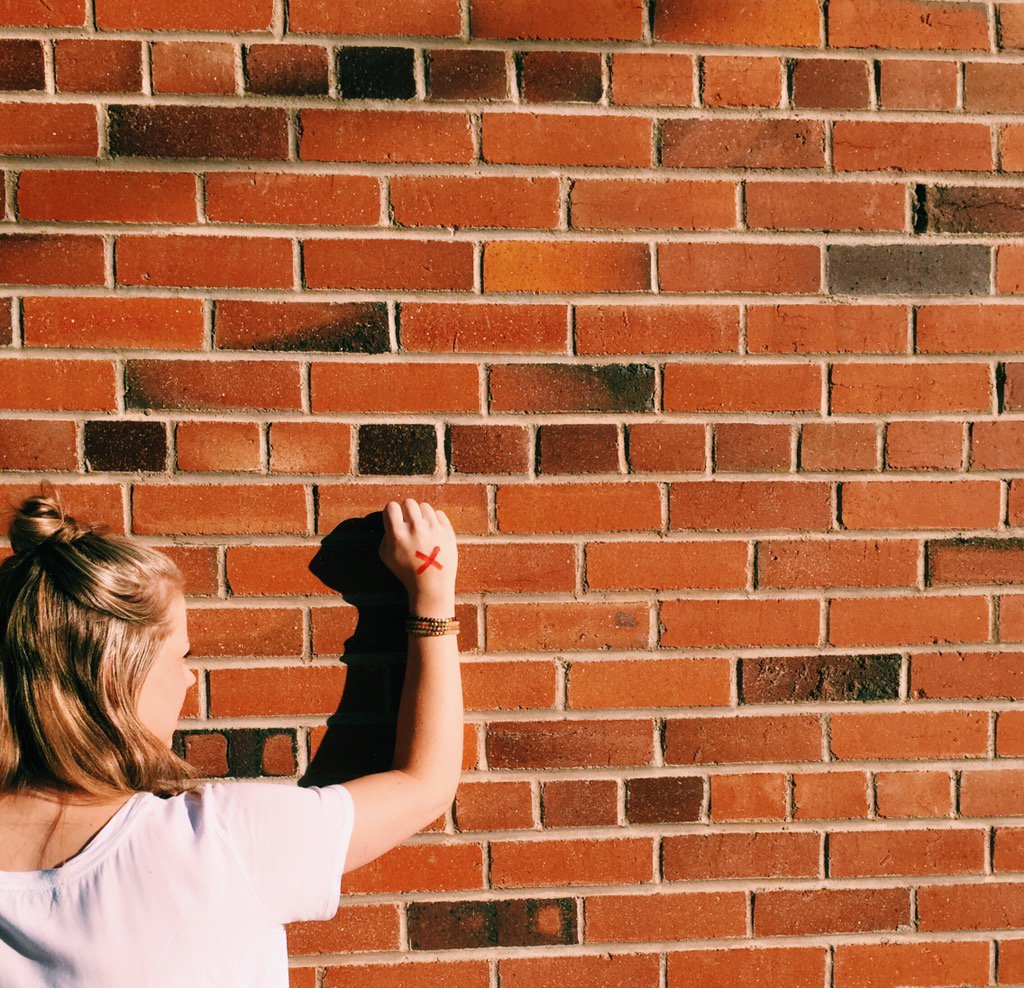 BoughtBeautiful's tweet photo. Today is the day. Shine a light on slavery. Join us in the #enditmovement. https://t.co/UypArSsB83