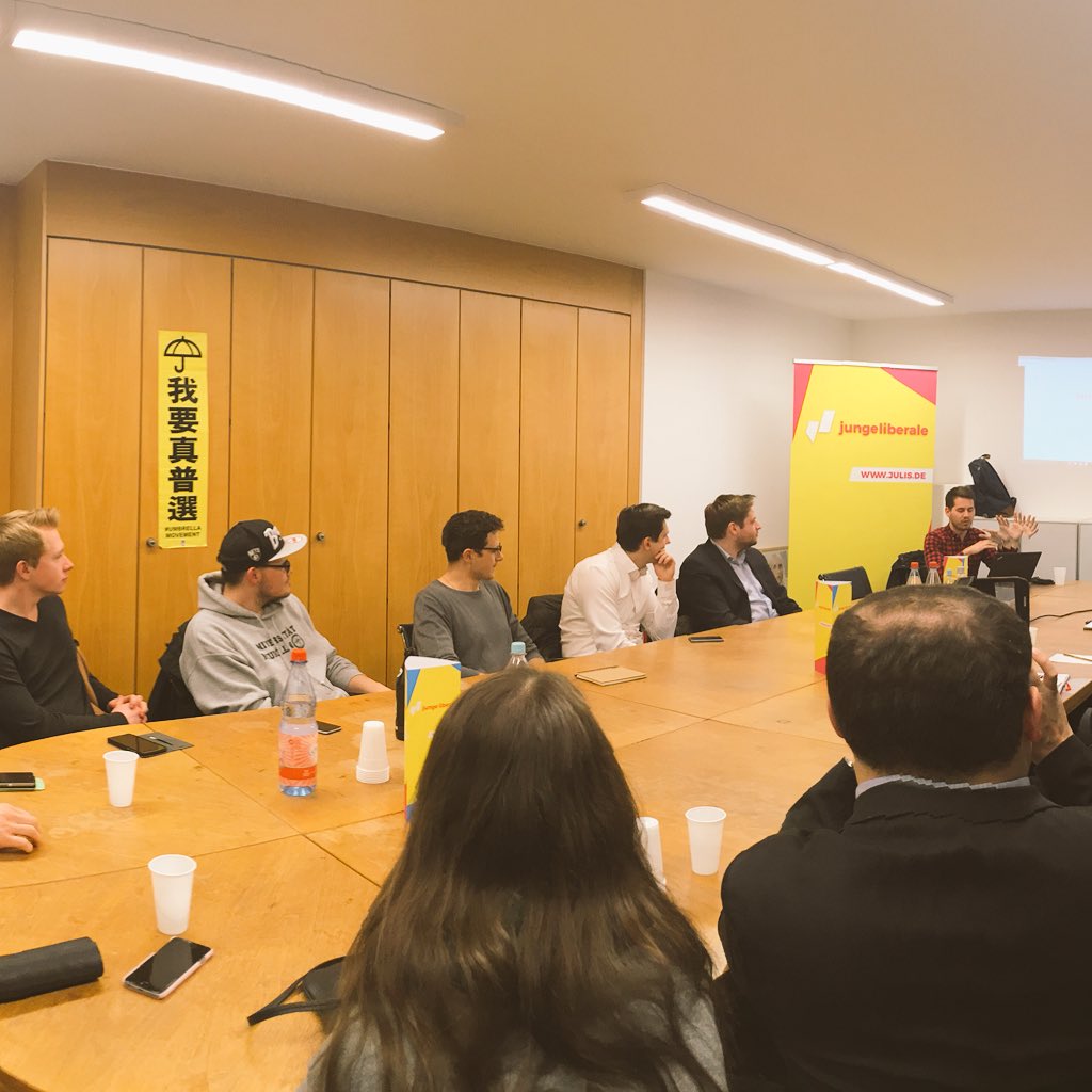 SvenHilgers's tweet photo. Today @jungeliberale welcome @JustinKaiser president of @ylc_jlc to talk about the #GenerationTrudeau campaign https://t.co/ULdTbaOk3n