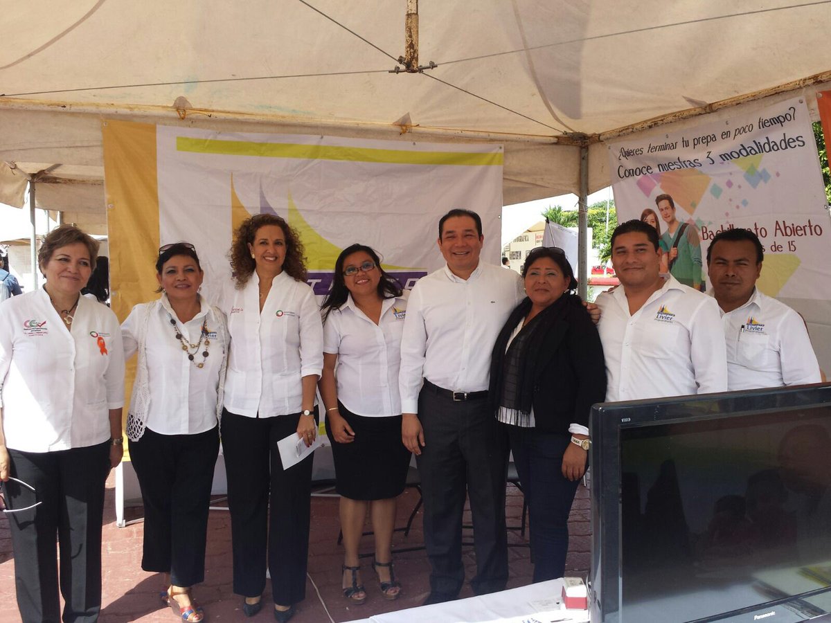 También quiero agradecer a las instituciones particulares por su participación en la 5a. #ExpoEducativa