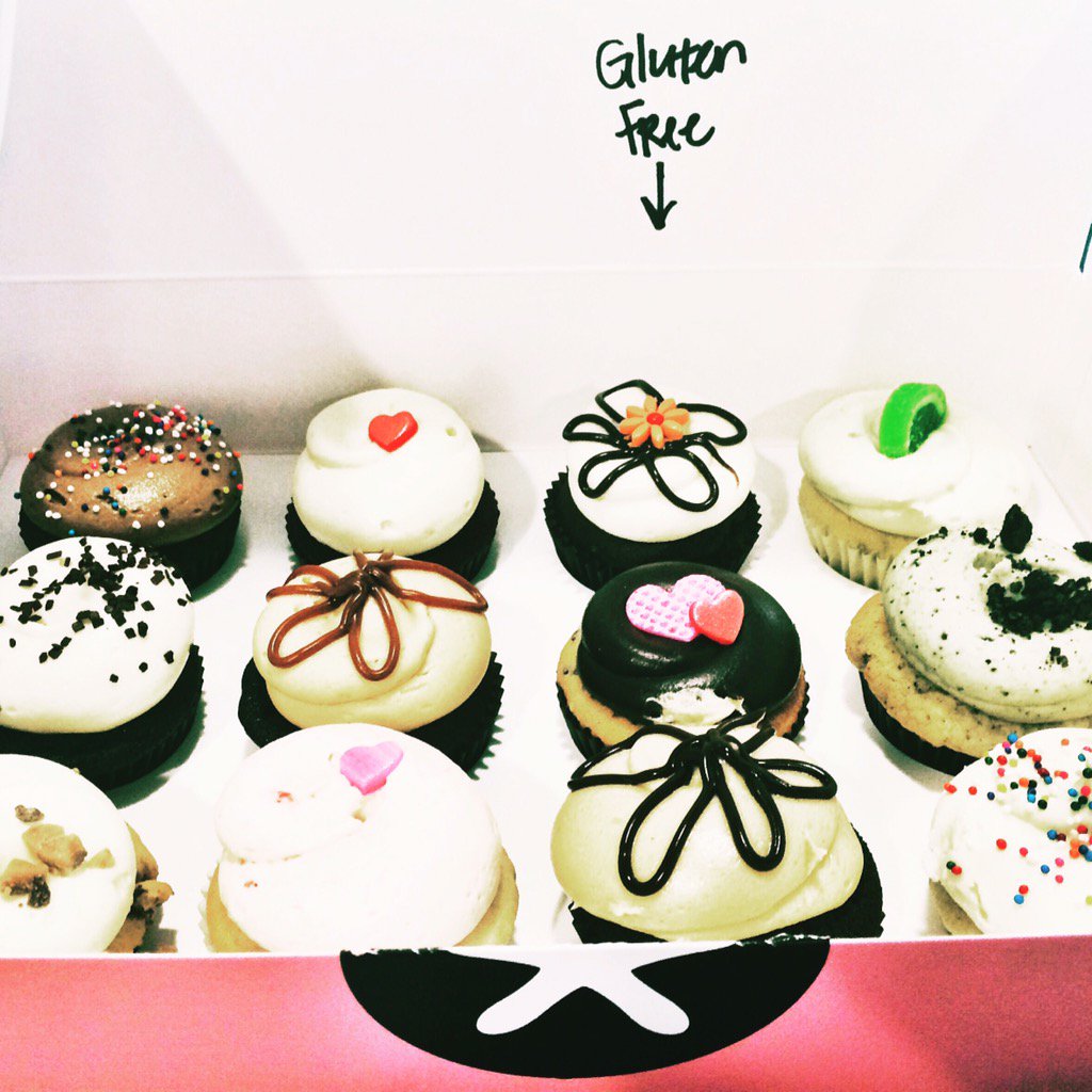 irbangroup's tweet photo. Afternoon pick-me-up from @GTownCupcake 👍 https://t.co/VYhMo56nxK
