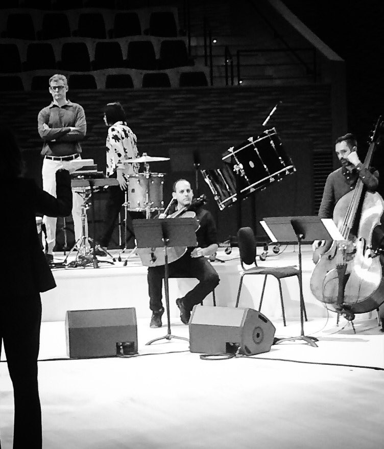 silkroadproject's tweet photo. A rare sight โ a seated @BlockCello #silkroadensemble #blockstrap #stanford https://t.co/DBBVbFzDUw
