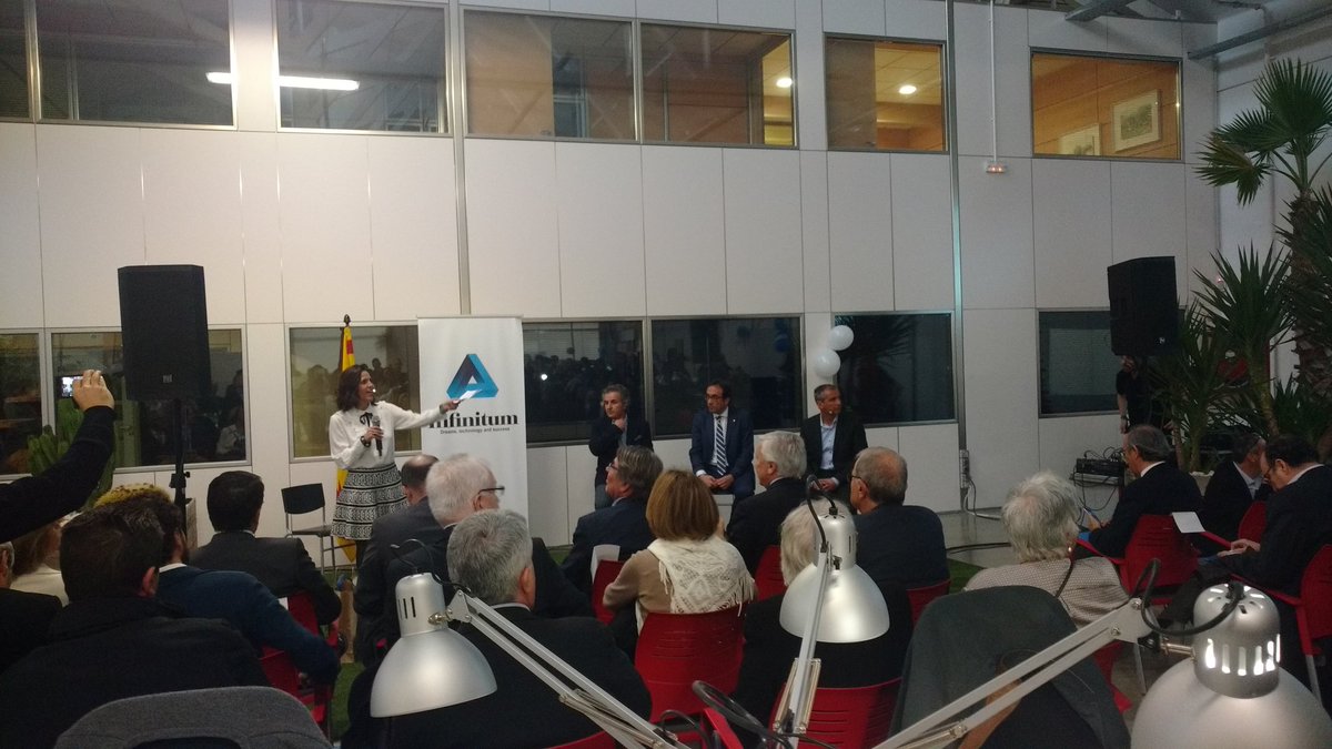 AndreuSocial's tweet photo. Cava, musiqueta y viejos amigos en la inauguración de la sede de @microblau_colt en #InfinitumFactory https://t.co/HZVtc4kcSH