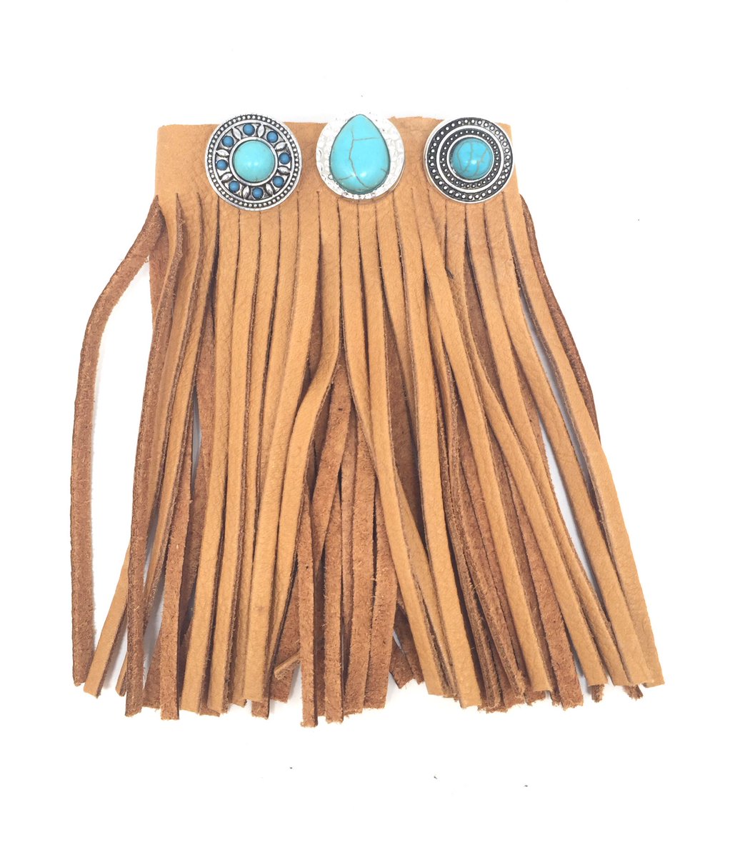 BoutonBracelets's tweet photo. "Wild Child Fringe" on https://t.co/hjqqQpvU18 $30 in tan + black #boho #Spring2016 #handmadehour #festival https://t.co/WBQPsBAlJh