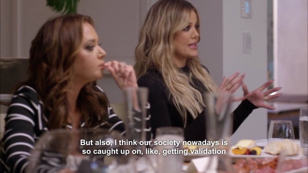 PopCrave's tweet photo. Chelsea Handler is so real for this😂 https://t.co/E06RQLTDci