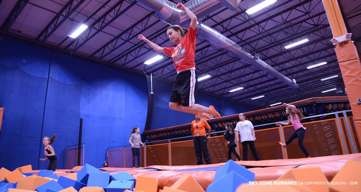 SkyZoneSuwanee's tweet photo. Two thumbs up when you fly into the zone…the Foam Zone! https://t.co/DKoi5v948v https://t.co/o9BqfFOaa9