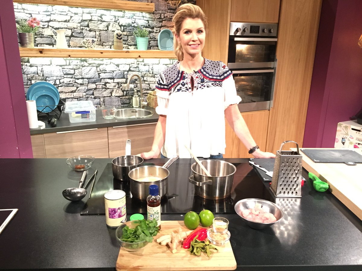 SixOClockShow's tweet photo. The ever so lovely #MichaelMurphy & #JuneRodgers plus chef @ConnollyYvonne https://t.co/en7Eo2hYxt