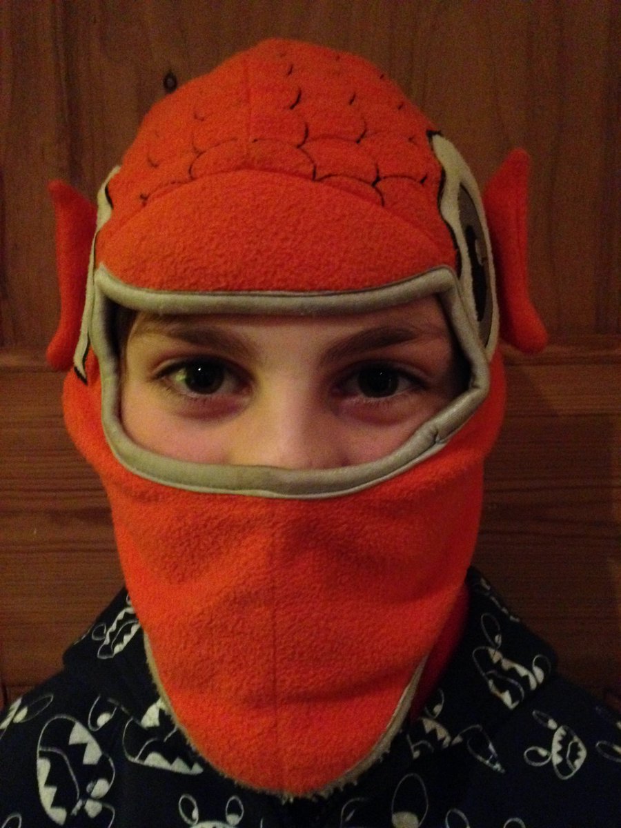 MrDuffins's tweet photo. @Mountain_Run @MONTANEuk this any good to you #punkyfish #funkyhats https://t.co/8KK68Hel3o