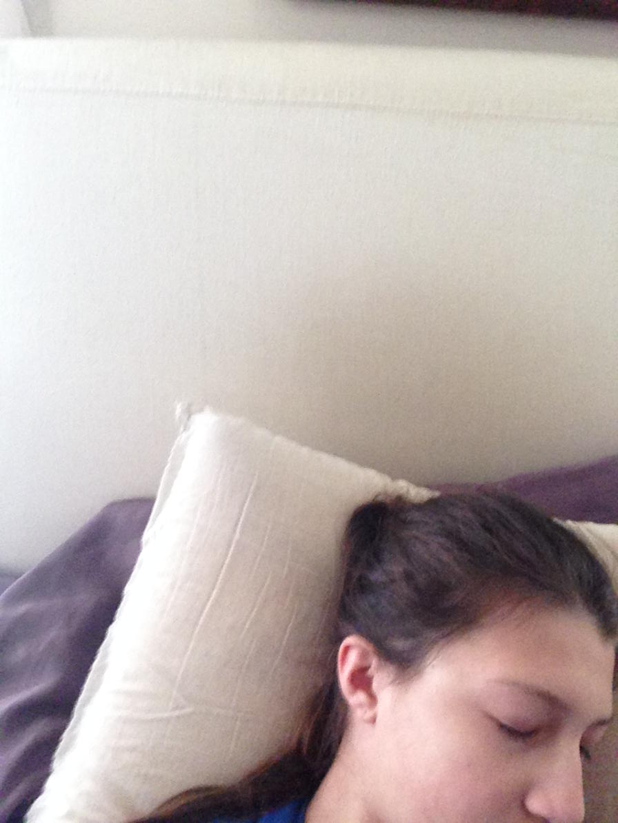 Isabel_Hazle's tweet photo. I have the day off.😴😴chilling in bed watching movies. https://t.co/UNUqTt9jwZ