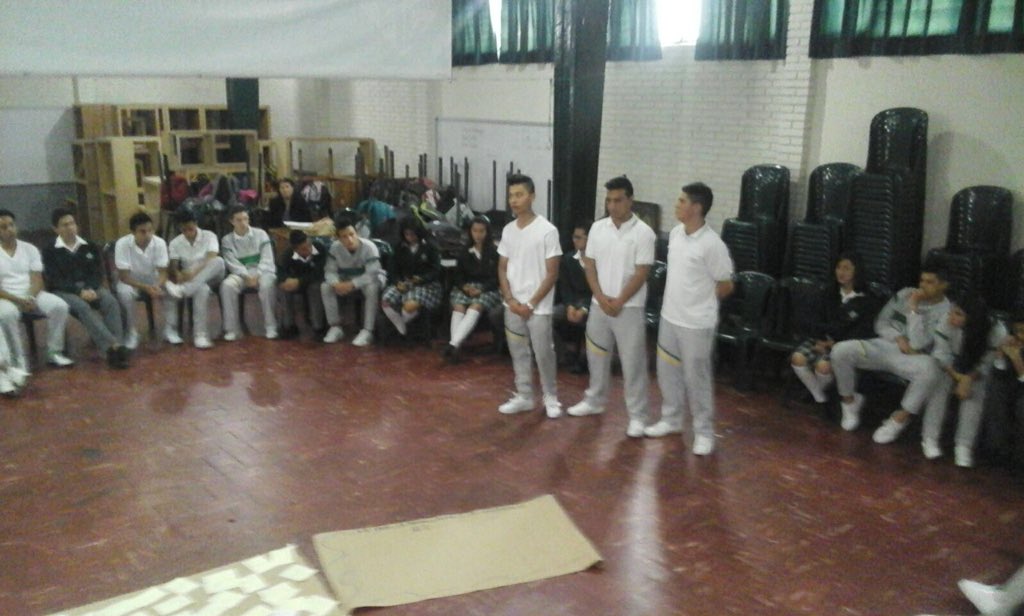 PIECCEngativa's tweet photo. El Col. San José N visibiliza los esfuerzos que realiza la escuela en el propósito de construir paz #LaPazEsUnaNota https://t.co/NIMQuMsLaE
