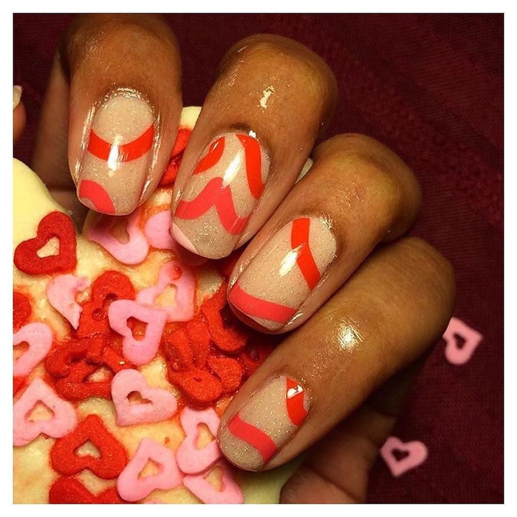 goscratchit's tweet photo. 〰❤️ NOW AVAILABLE: Heartbeats #nailwraps have just launched! Get a set today. 😍😘❤️〰 #goscr… https://t.co/GDVUew0Pk9 https://t.co/36zY9UizA2