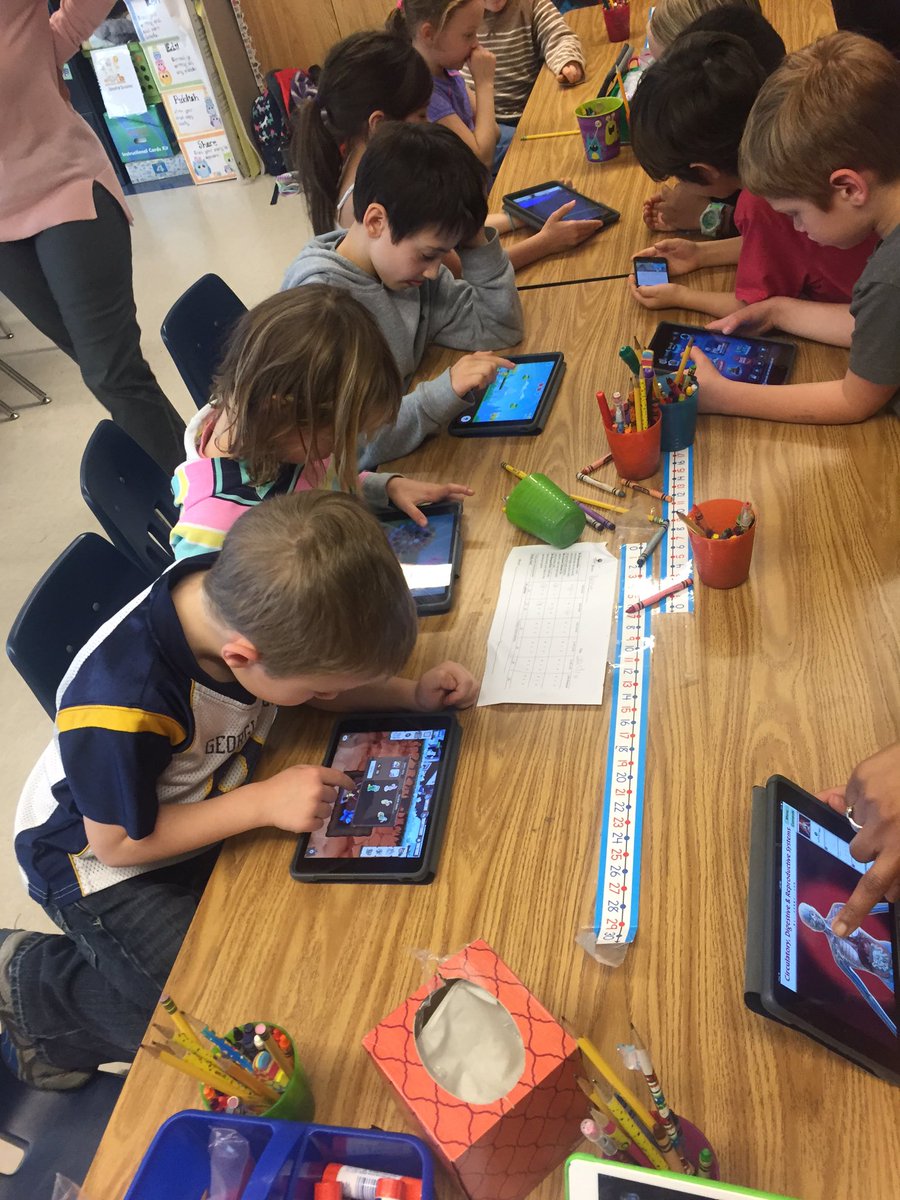 kestanfield's tweet photo. I💙my #TechTakeOvers @sparkPTO #MsMailman 's class! #science #math #literacy @apsinstrucTech @apsupdate https://t.co/KkAAaVE7Vz