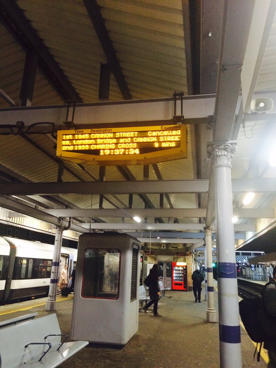 Qettle's tweet photo. @Se_Railway yet another cancellation,no announcement. unreliable, way to ruin an evening. #badservice #surveyspoton https://t.co/Jk69F8vjcD