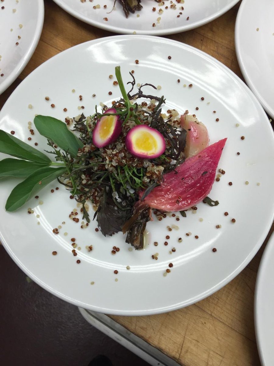 YSFarmBureau's tweet photo. @CultivateCA Salad from #PasquinisFineFoods garden #CultivateCa takes water to grow my food https://t.co/vRZFptgxUE