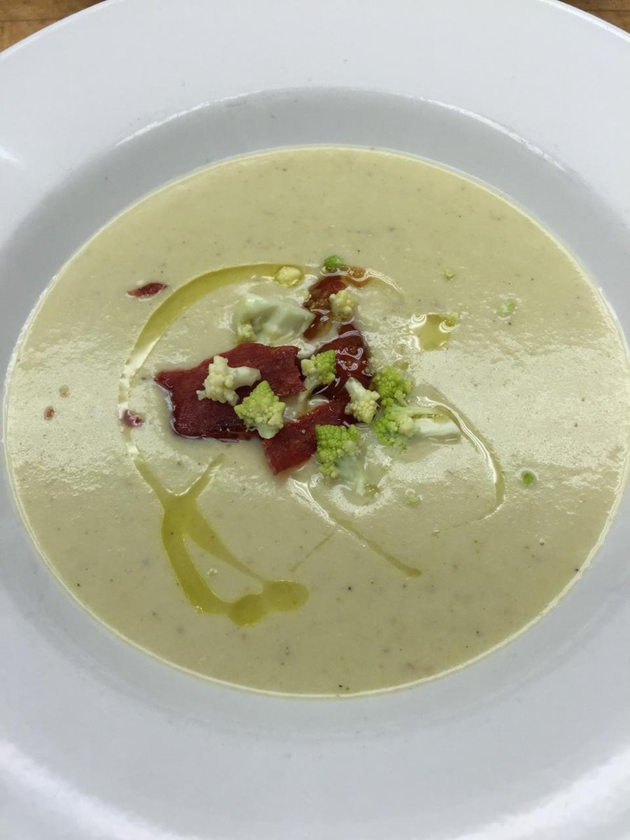 YSFarmBureau's tweet photo. @CultivateCA  Romanesco soup, local olive oil #PasquinisFineFoods style https://t.co/QsPg57WxOx