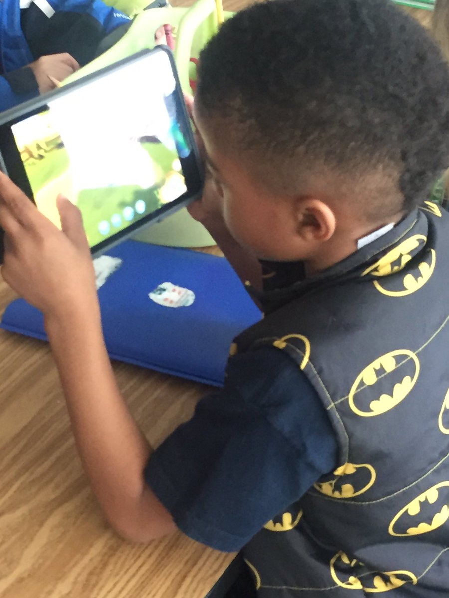 kestanfield's tweet photo. Gr8 day 4 #techTakeOvers @MorningsideElem & @SPARKpto @apsupdate @ahrosser @APSInstructTech 🎉🎉 https://t.co/K6bAI6rfMz