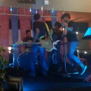 NaminaAgus's tweet photo. Latepost! @KC_Cirebon at Salsa Community "Dolanan Musik Unplugged"  17-02 2016 cc: @Mahbub_Khaidir @JunEddy_Chandra https://t.co/HAGE9bnot8