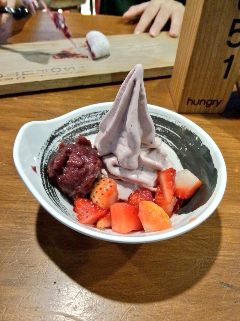 rattanuii's tweet photo. บิงซูคือเดอะเบสท์ ไอติมซากุระคือดีย์ รวมๆร้านนี้คือโอเค #อร่อยไปเเดก #reviewchiangmai #sofuto (ร้านอยู่หลังมอ) https://t.co/x7NPZnHdF1