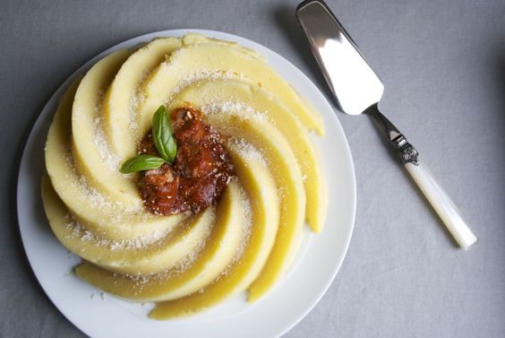 StyleBlendMag's tweet photo. Try #polenta with ragù sauce.https://t.co/tkyEdJnGdf #teamstyleblend #blendyourstyle #Italiankitchen #savortheflavor https://t.co/h2hhnAuK9o