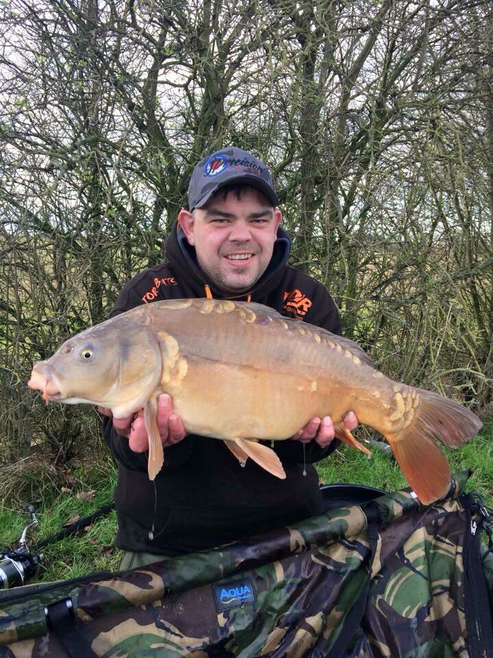 TORBAIT1's tweet photo. Dean freestone with a couple of beauty from his latest endeavours #Jaffa #squidandtangerine #getonTor https://t.co/eeOcHiTawy