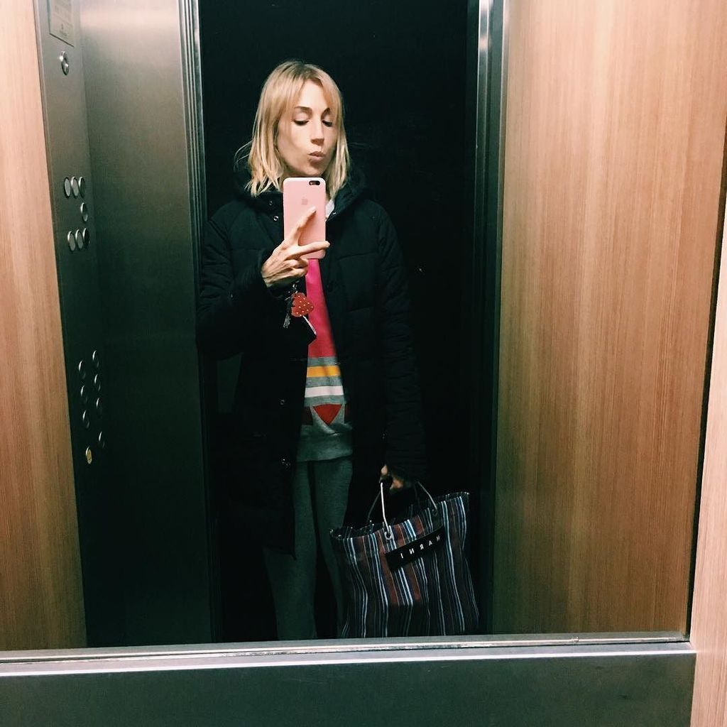 osoamoroso's tweet image. 💥🍏🍎🍉This is what I look like after a working day and a grocery shopping time🍞🍇🍍🍖🍒 #superfa… ift.tt/1SY4EvN