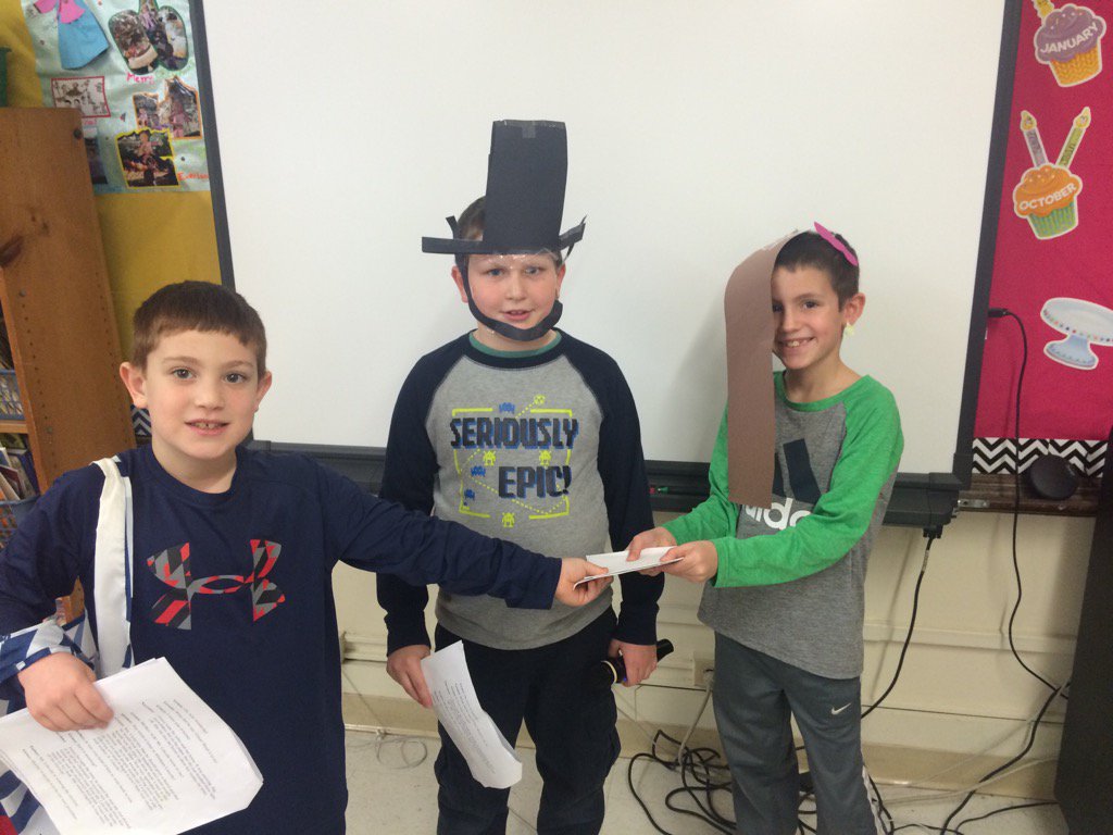 lgriffith20's tweet photo. Abraham Lincoln, Grace and Mr.Mann! Readers theatre @WPSCoolidge #2griffith https://t.co/wLSJ4zrVPf