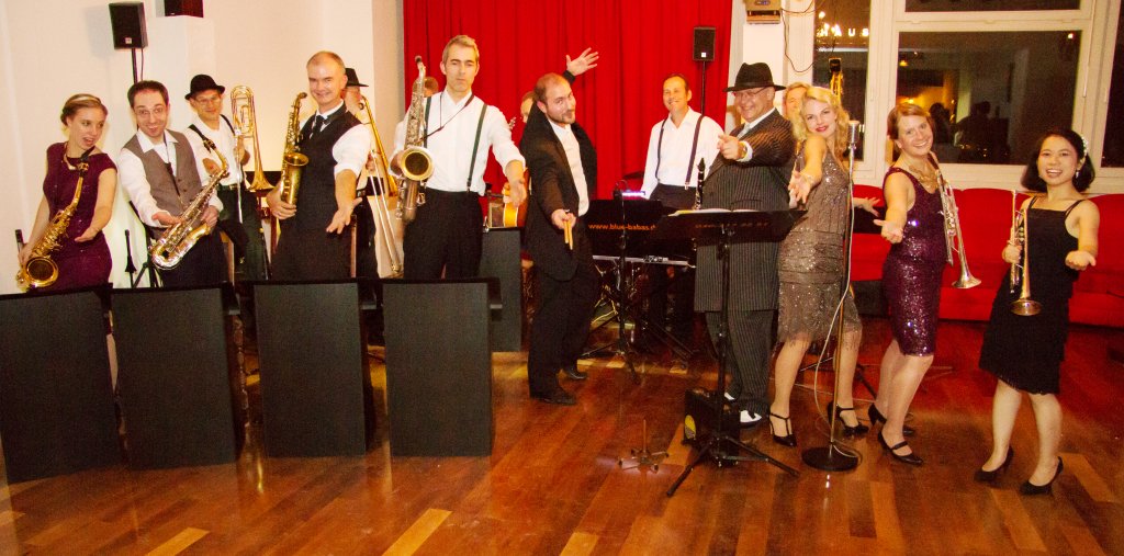 bflat10's tweet photo. 25.02.16 - 22:00
Blue Baba Swing Big Band https://t.co/9elhD9Z1kE