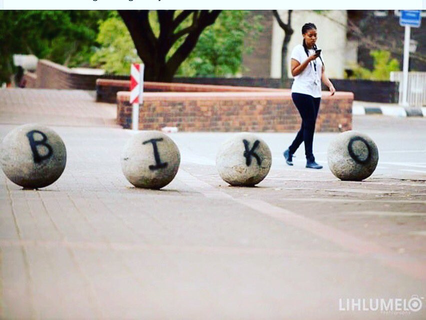 MbuyiseniNdlozi's tweet photo. #DecoloniseUFS https://t.co/xoFjWjcJ02