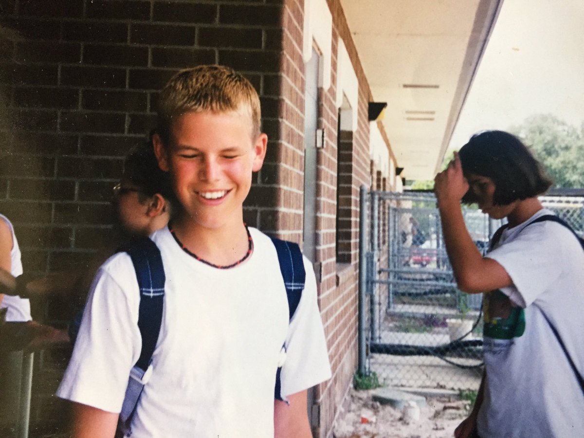 TravisDgibson's tweet photo. #tbt 8th grade #whiteT #BeadNecklace #SunIn #TimelessSwag https://t.co/W89RJNiXBY
