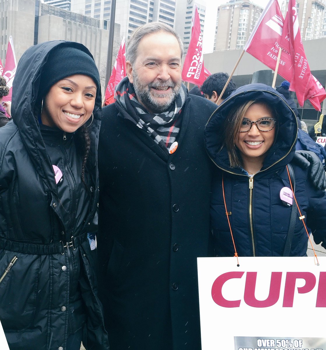MsWatson007's tweet photo. Thank you for your support @ThomasMulcair ! You're the man! #TO79 https://t.co/5w0ISFGBLL