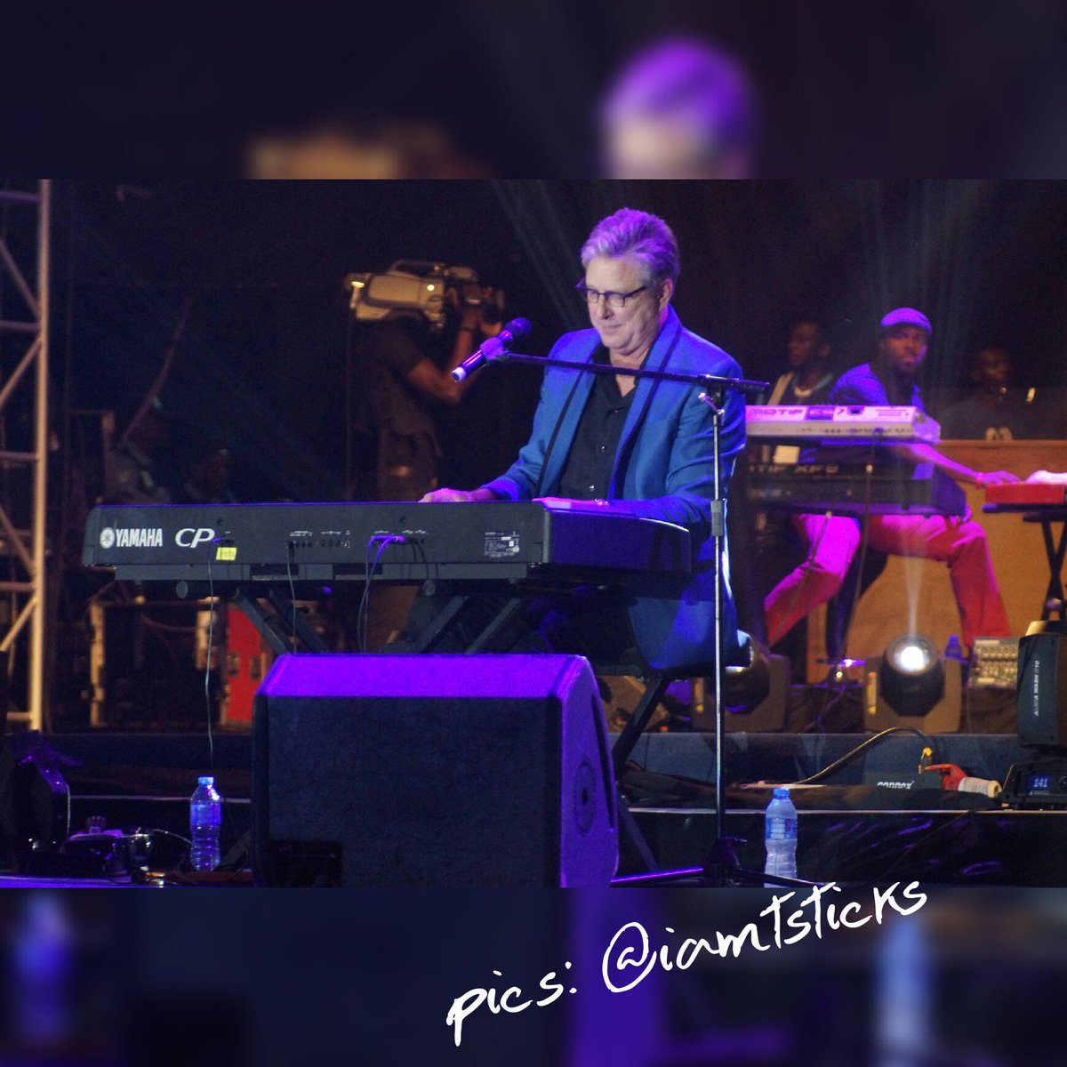 donmoen's tweet photo. THANK YOU FOR SHARING!
RT @tsticks_: Took this picture of @donmoen at #experience10 ..... https://t.co/cKNAWEkaHx