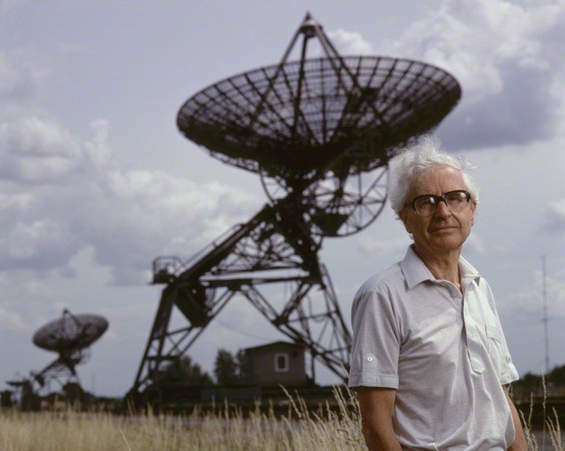 AstronomyAvenue's tweet photo. #Astroflashback
28/11/1967 Jocelyn Bell Burnell & Antony Hewish discovered 1st Pulsar
#Space
https://t.co/eU78TwrOed https://t.co/FMmO38nhTa