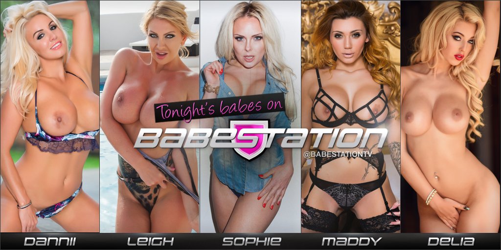 We have just gone #Live @danniiharwood @deliarosee1 @leigh_darby @SophieHartxxx @madisonrose_xo #BSGirls #TheBest https://t.co/THL80fXJnz